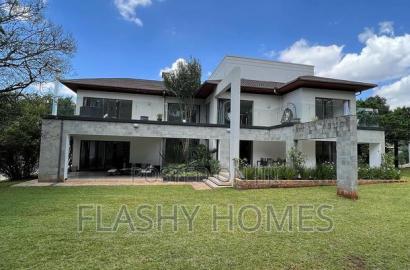5bdrm Villa in Hardy for sale
