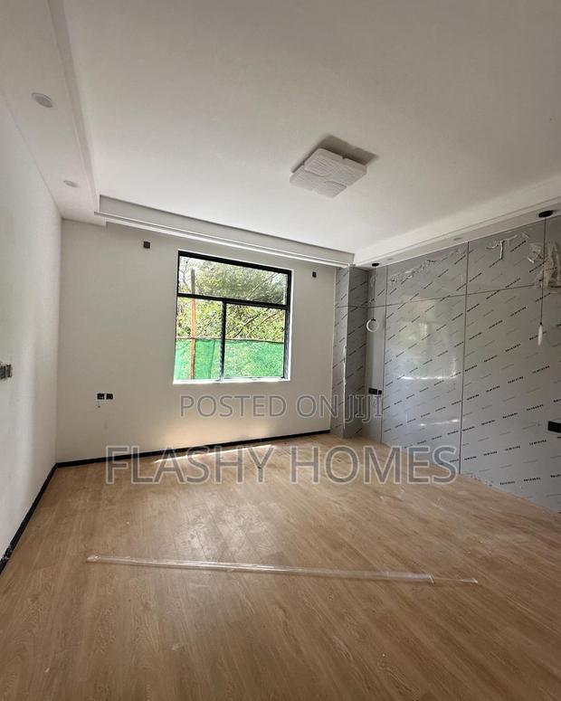 5bdrm Villa in Valley Arcade for sale