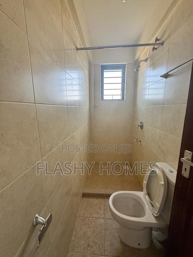 5bdrm Apartment in Syokimau, Gateway Mall Area for sale