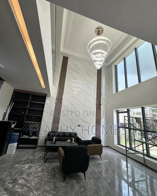 5bdrm Villa in Valley Arcade for sale