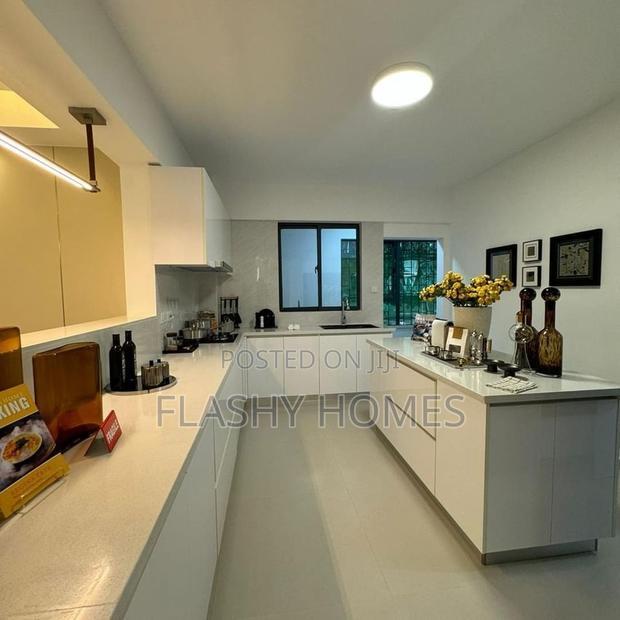 5bdrm Apartment in Hurlingham for sale
