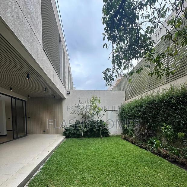 5bdrm Villa in Westlands, Kyuna Estate for sale