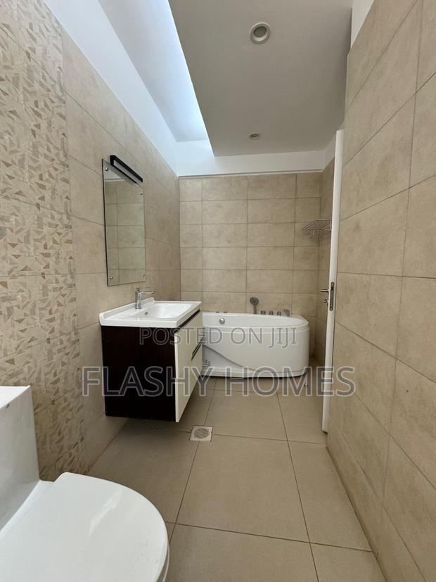 3bdrm Apartment in Lavington for sale