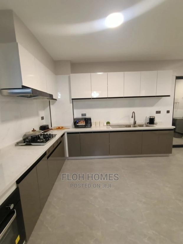4bdrm Apartment in Lavington, Kilimani for Sale