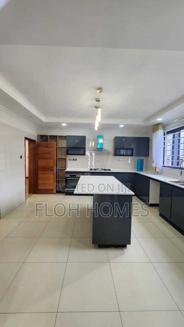 4bdrm Townhouse / Terrace in New Runda, Kiambu / Kiambu for rent