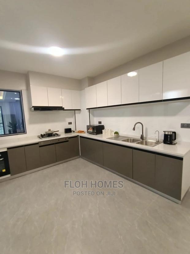 4bdrm Apartment in Lavington, Kilimani for Sale