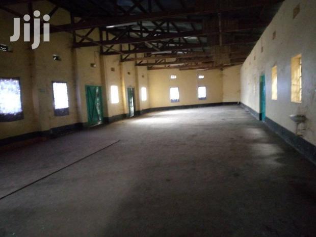 Warehouse to Let