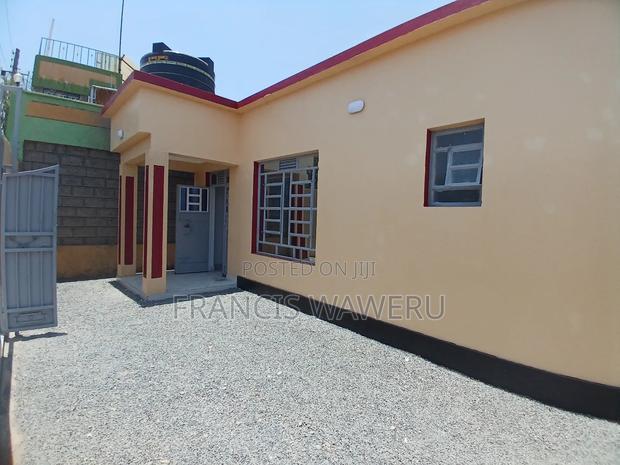 3bdrm Bungalow in Kenyatta Road for rent