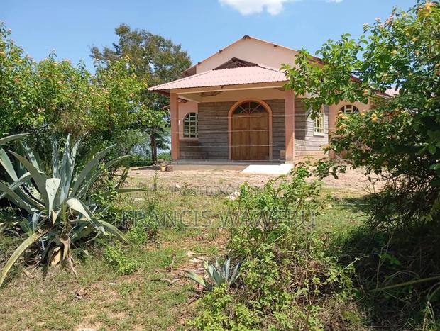 6 Acres at KSH 1.3M Each,In Mananja, Kenol-Makutano Highway.