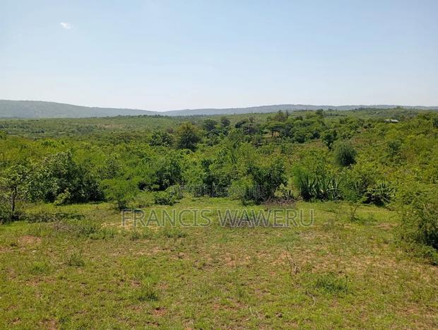 6 Acres at KSH 1.3M Each,In Mananja, Kenol-Makutano Highway.