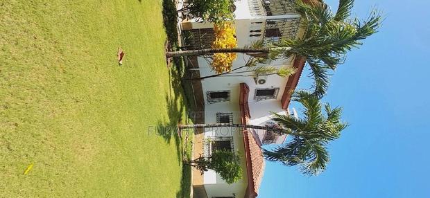 4bdrm Maisonette in Nyali for sale