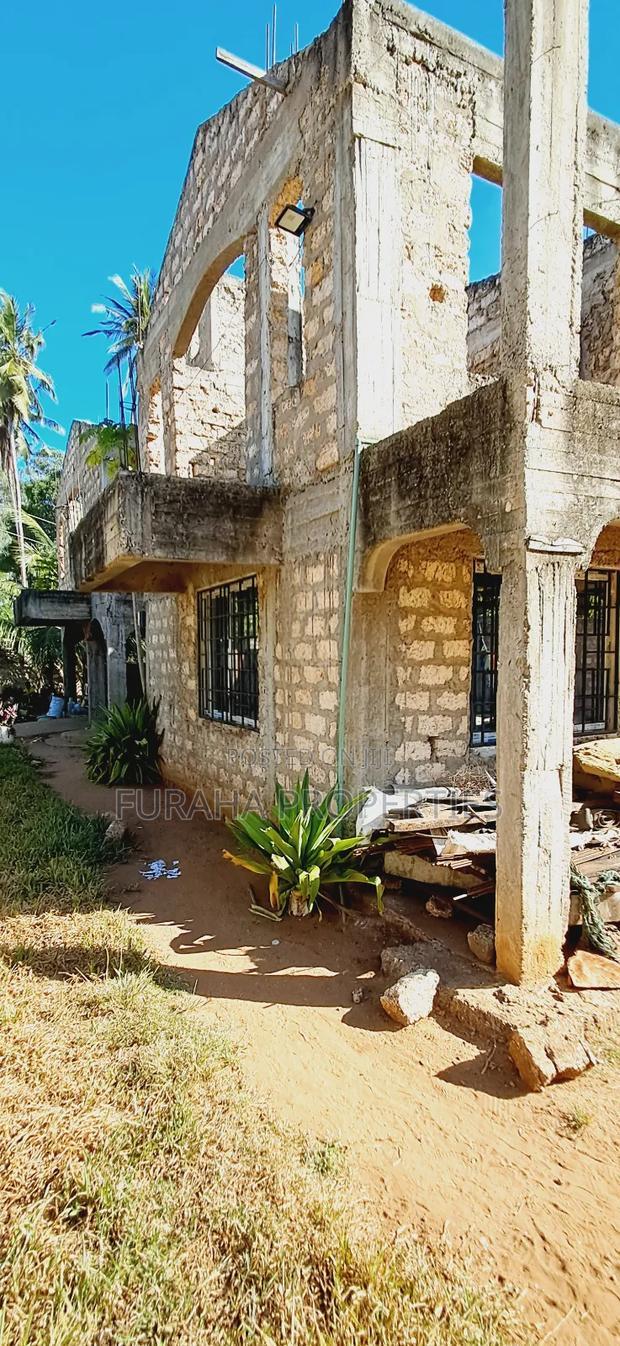 5bdrm Maisonette in Kikambala for sale