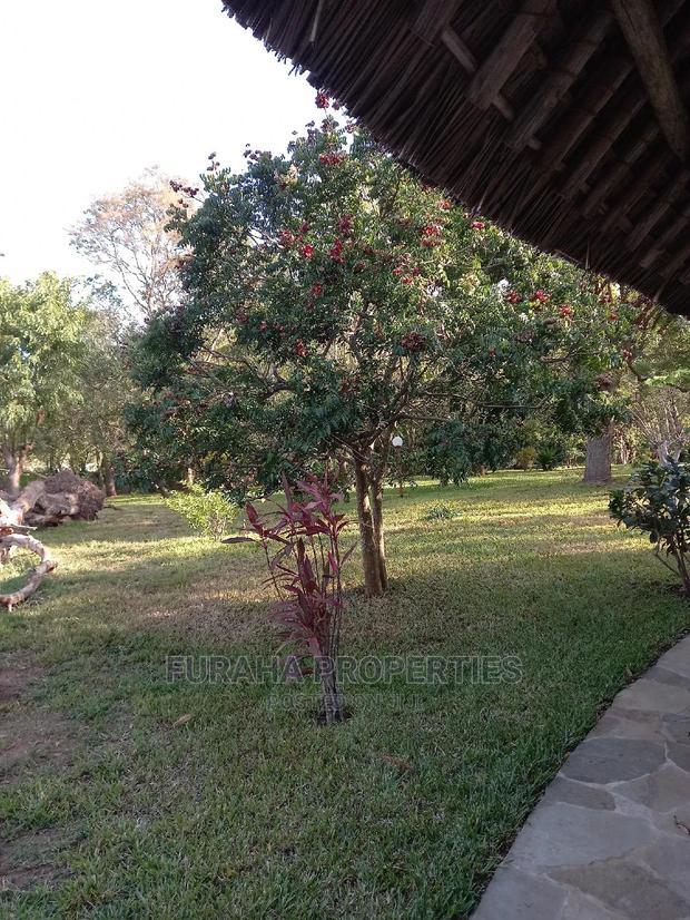 5bdrm Bungalow in Kikambala for Sale