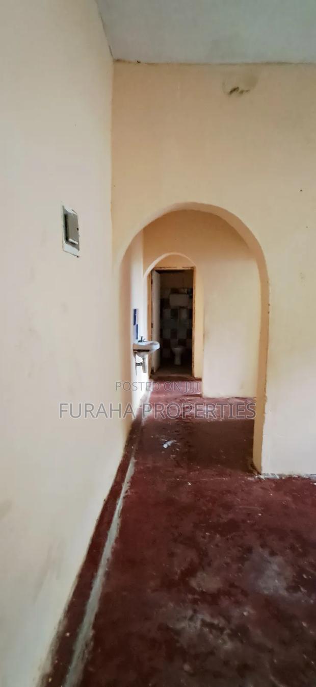 5bdrm Bungalow in Kiembeni for sale