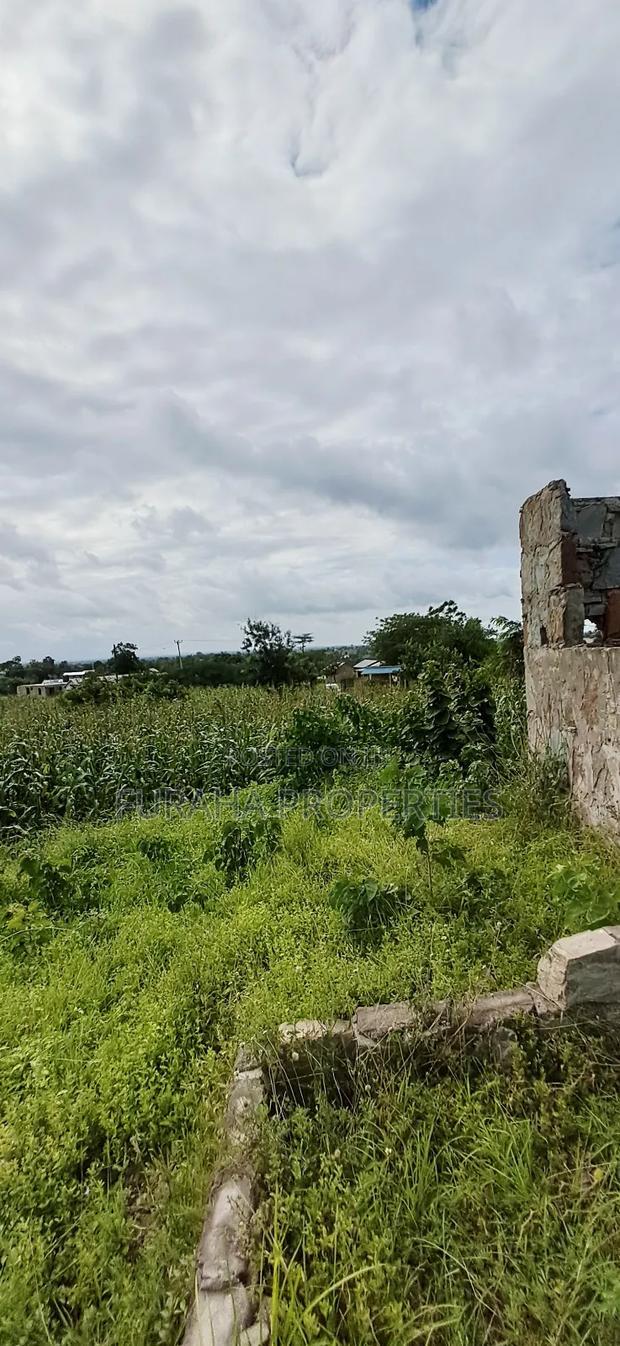 For Leese 4.2 Acres Mariakani