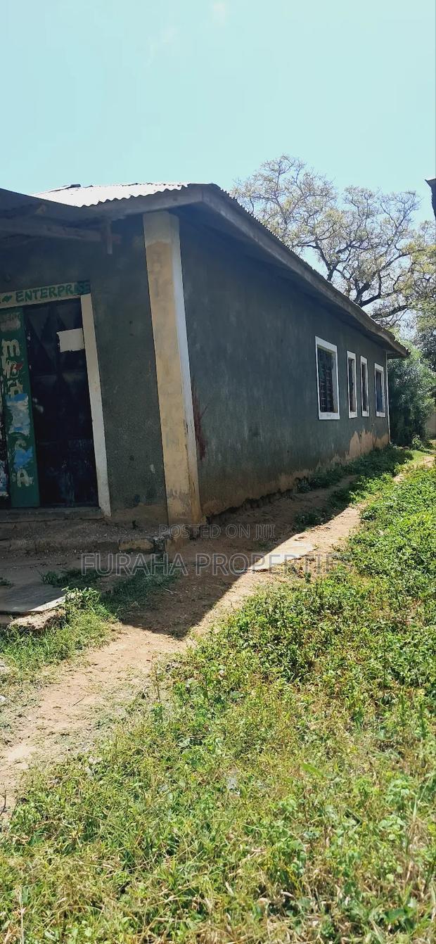 12bdrm Bungalow in Bombolulu for sale