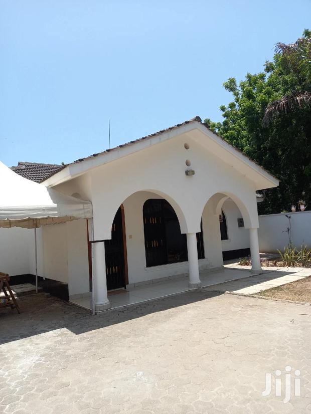 For Sale 2 Bedrooms Bungalow Nyali