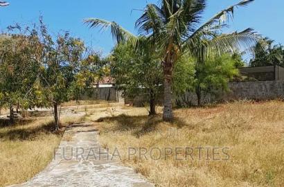 Quater Acre Plot for Sale