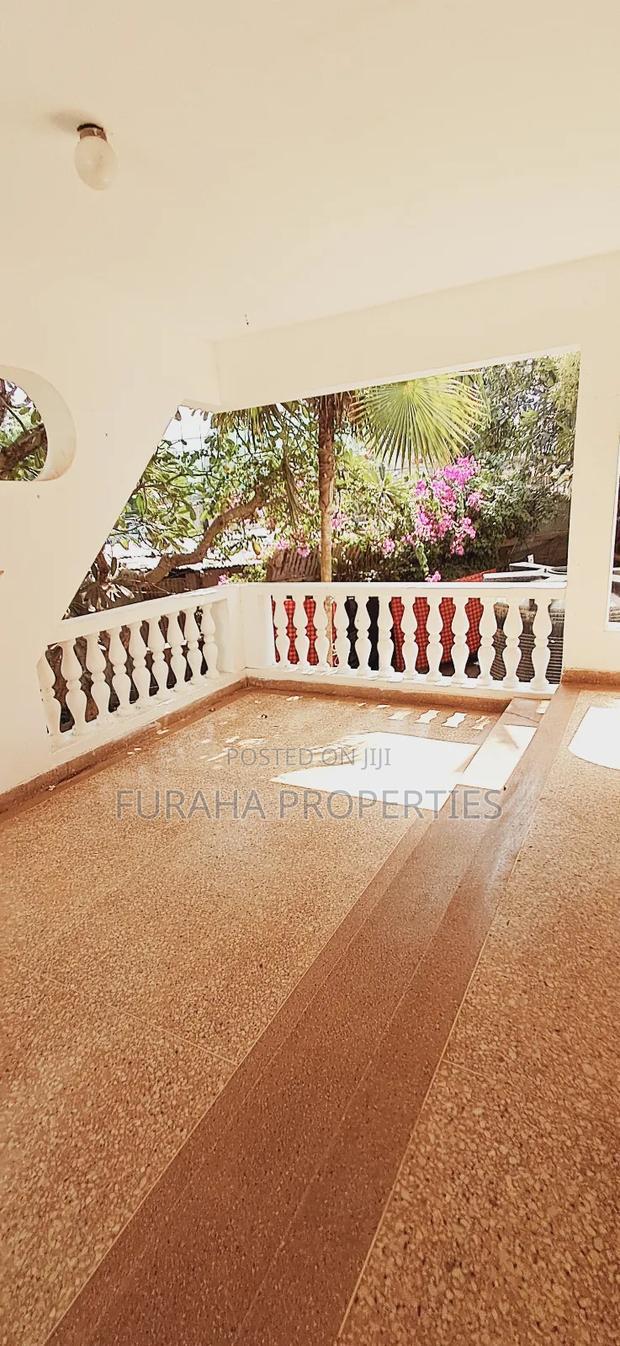 10bdrm Mansion in Nyali for rent