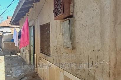 8bdrm Bungalow in Kisimani Bombolulu for sale
