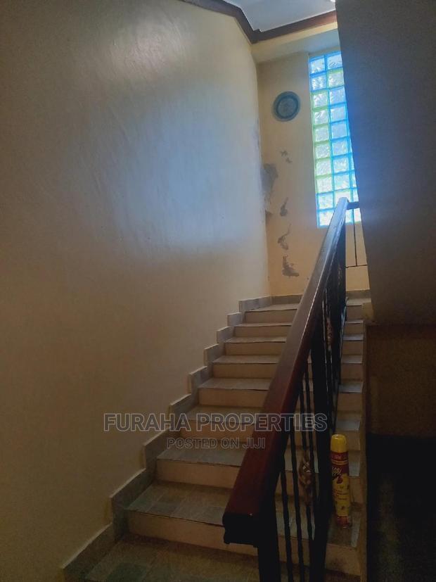 8bdrm Maisonette in Utange for sale