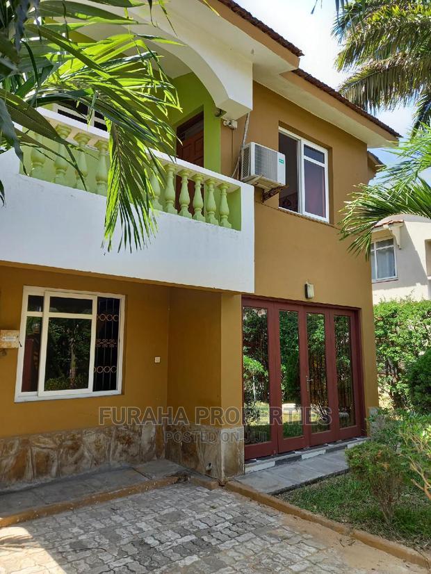 4bdrm Townhouse/Terrace in Bandari, Bombolulu for Sale