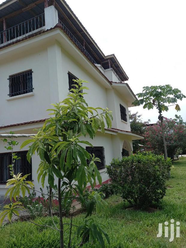 For Sale 4 Bedrooms Massionate Malindi