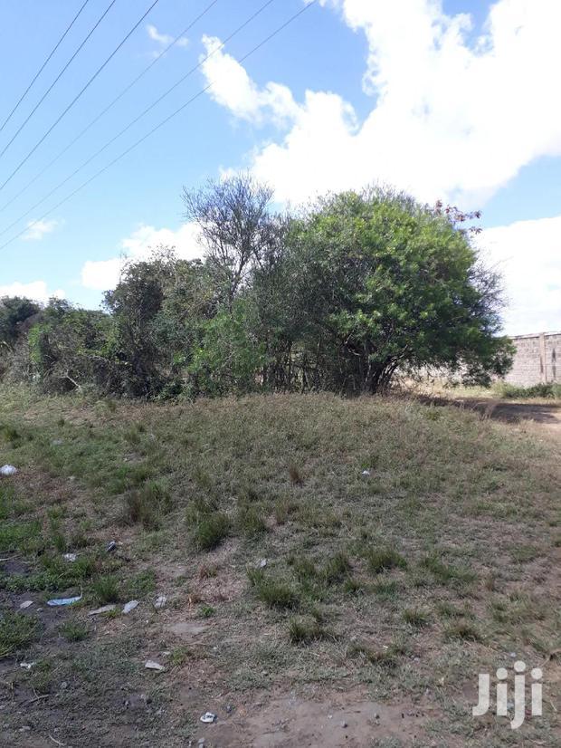 For Sale 1 Acre Touching Mariakani Nairobi Highway