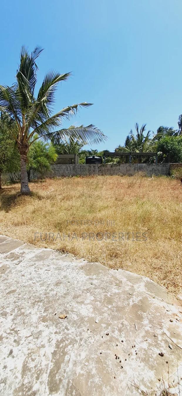 Quater Acre Plot for Sale