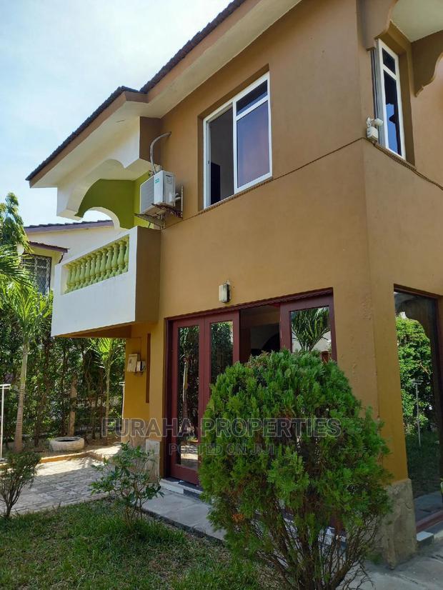 4bdrm Townhouse/Terrace in Bandari, Bombolulu for Sale