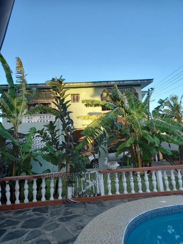 3bdrm Maisonette in Bombolulu Estate for sale