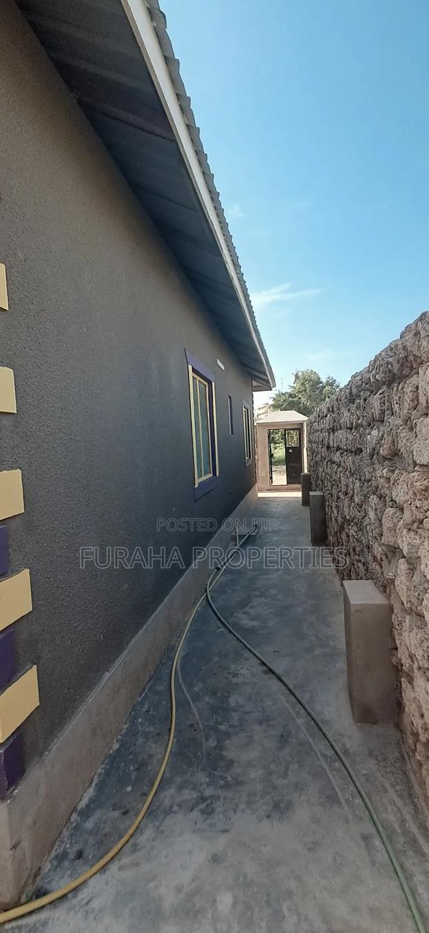 10bdrm Bungalow in Bombolulu Mombasa for sale