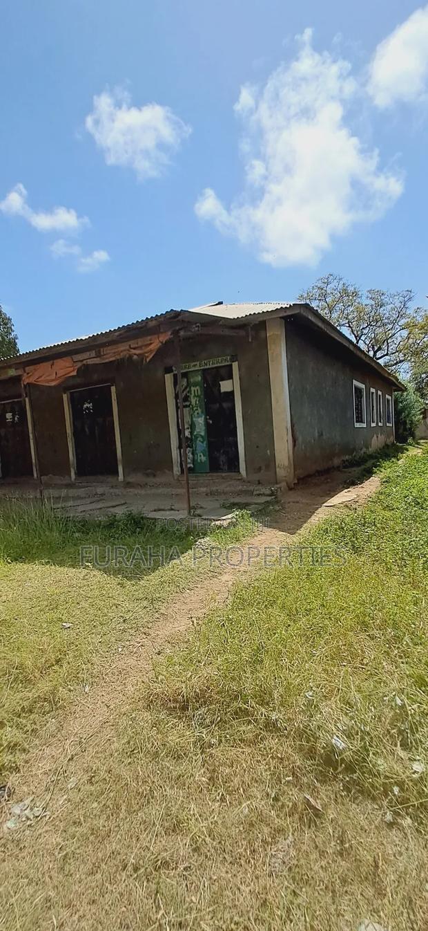 12bdrm Bungalow in Bombolulu for sale