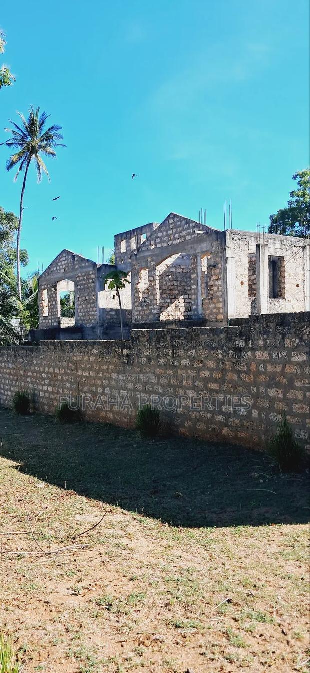 5bdrm Maisonette in Kikambala for sale