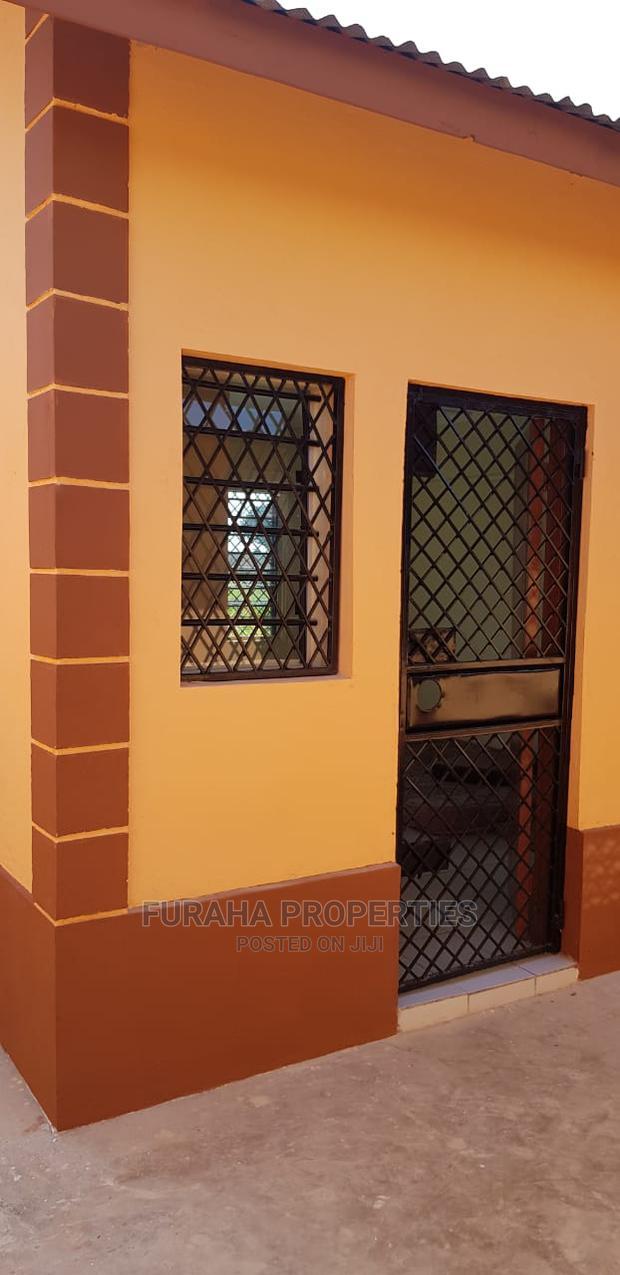 10bdrm Block of Flats in Half London, Likoni for Sale