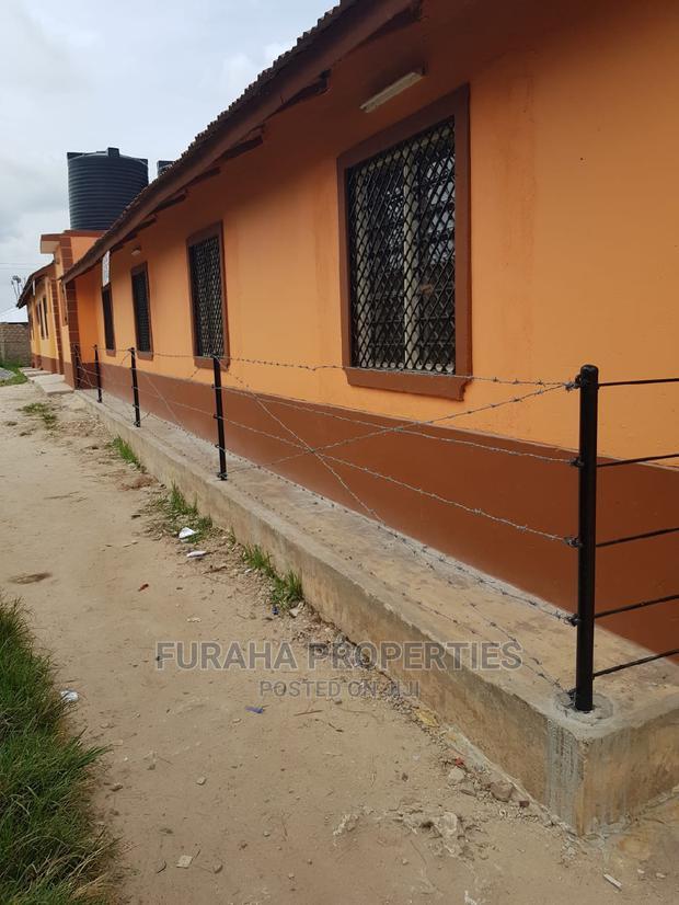 10bdrm Block of Flats in Half London, Likoni for Sale