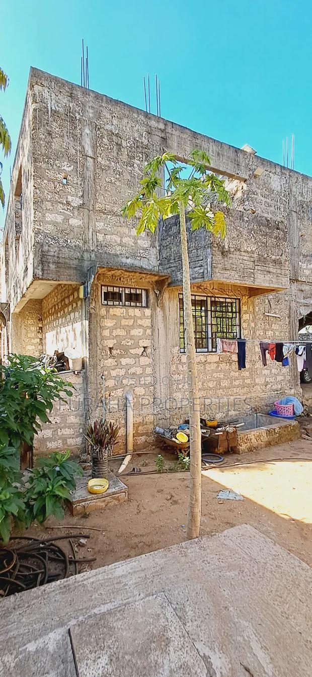 5bdrm Maisonette in Kikambala for sale
