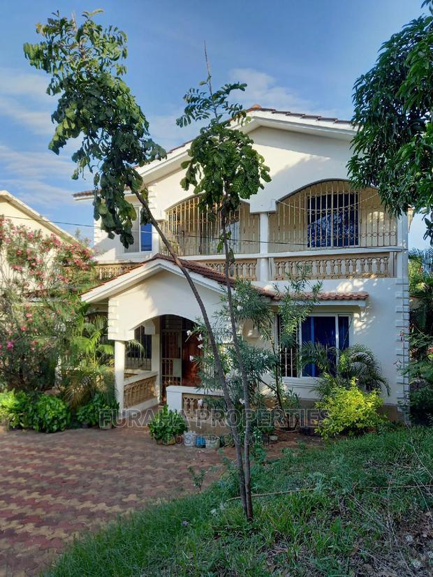 4bdrm Maisonette in Links Rd, Nyali for Sale
