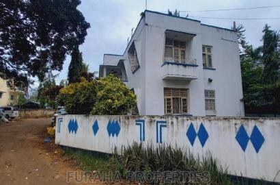 5bdrm House in Tudor for Sale