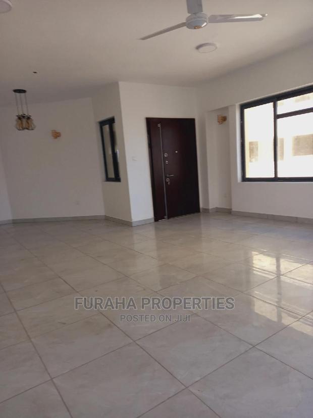 3bdrm Apartment in Kizingo for Sale