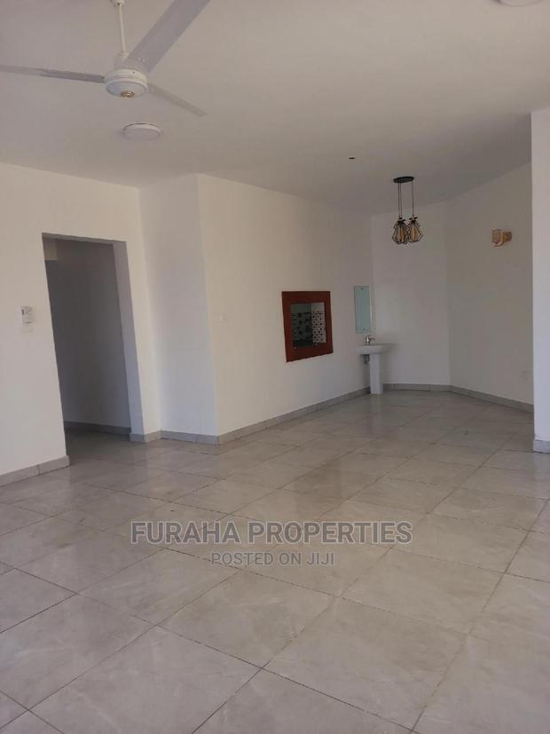 3bdrm Apartment in Kizingo for Sale