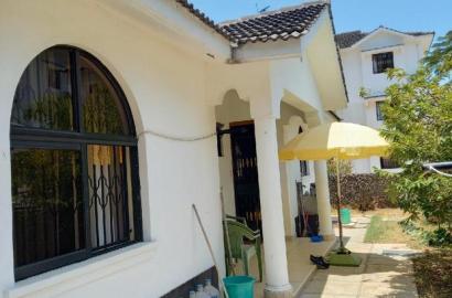For Sale 2 Bedrooms Bungalow Nyali