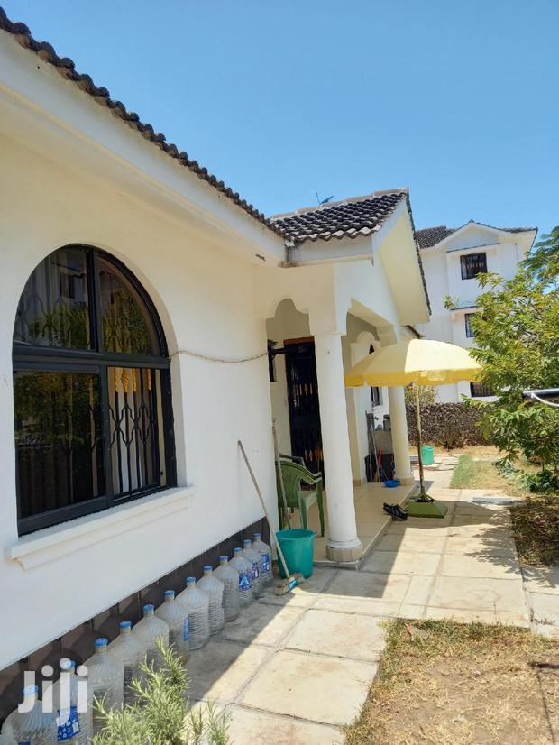 For Sale 2 Bedrooms Bungalow Nyali