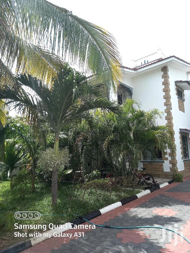 For Sale 3 Bedrooms Executive Town House Shanzu