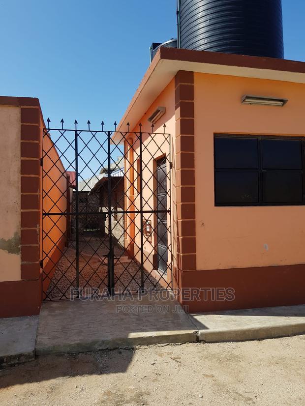 10bdrm Block of Flats in Half London, Likoni for Sale