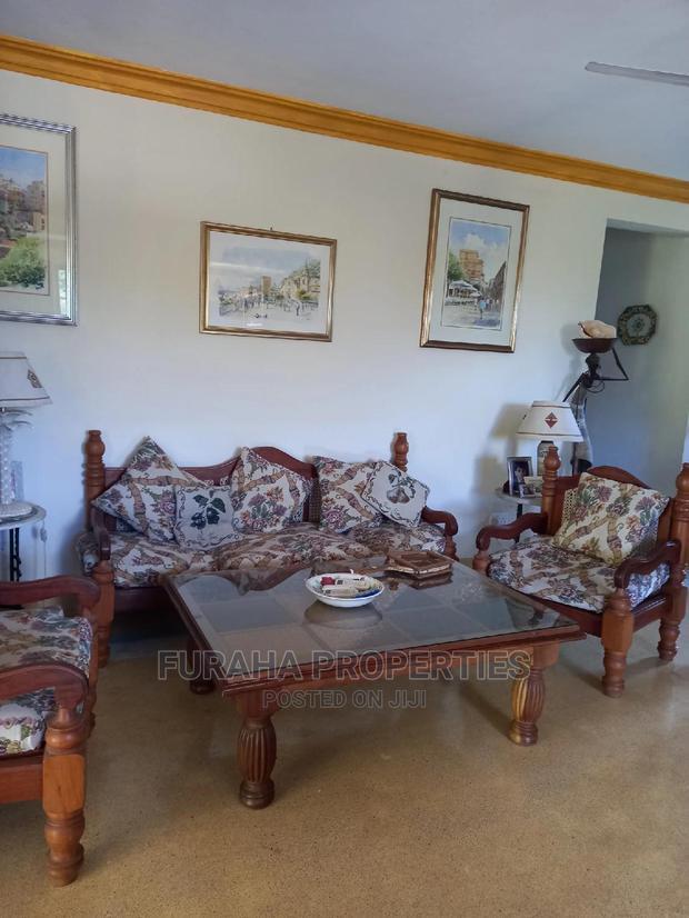 For Sale 6 Bedrooms Villa Nyali