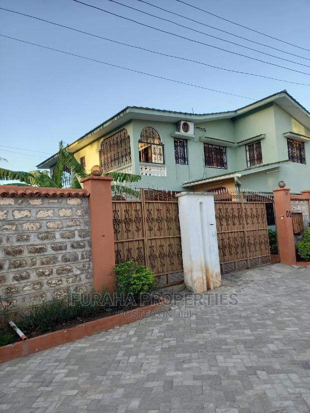 3bdrm Maisonette in Bombolulu Estate for sale