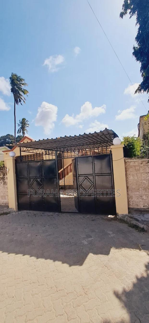 3bdrm Bungalow in Bamburi for sale