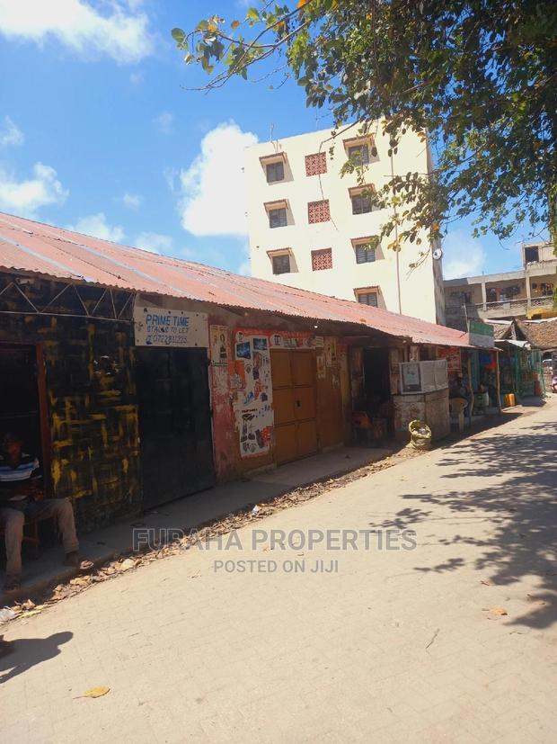 For Sale 22 Stalls Building Bombolulu.