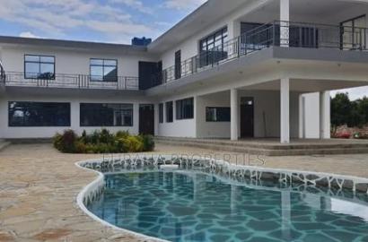 5bdrm Mansion in Gede Malindi for sale